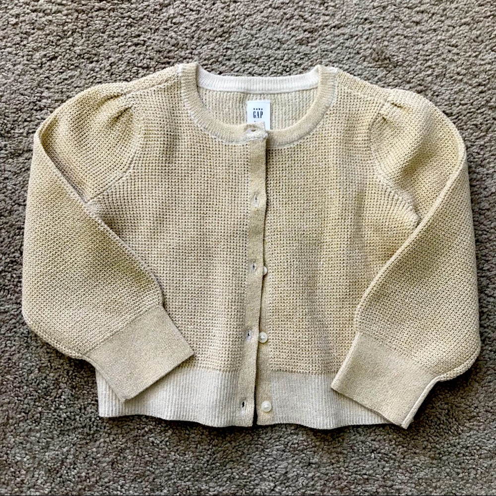 Gap sweater 3T new no tags